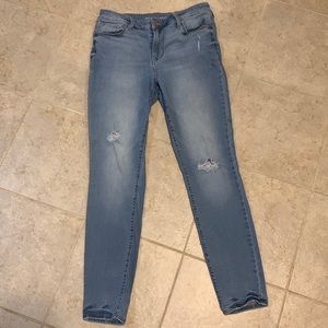Woman’s Old Navy Highrise Jeans